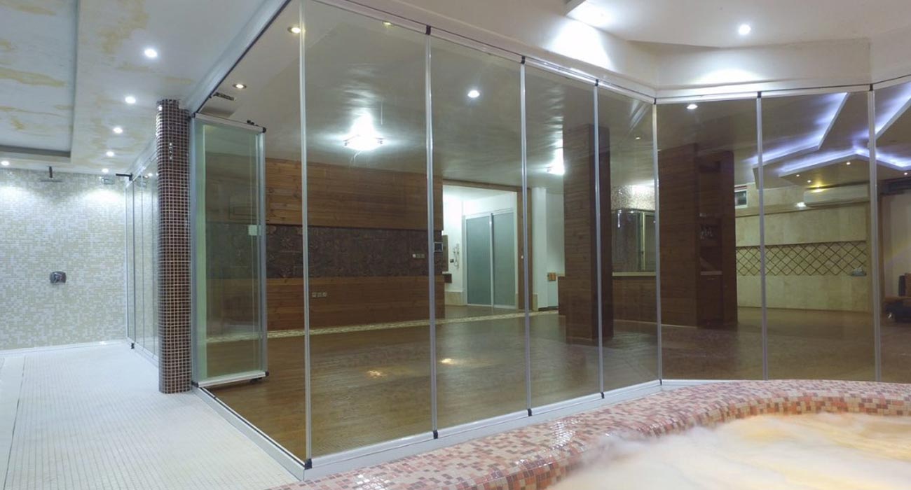 طراحی و اجرای پنجره شیشه ای تاشو