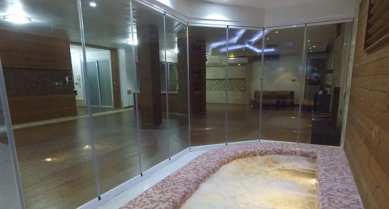 طراحی و اجرای پنجره شیشه ای تاشو